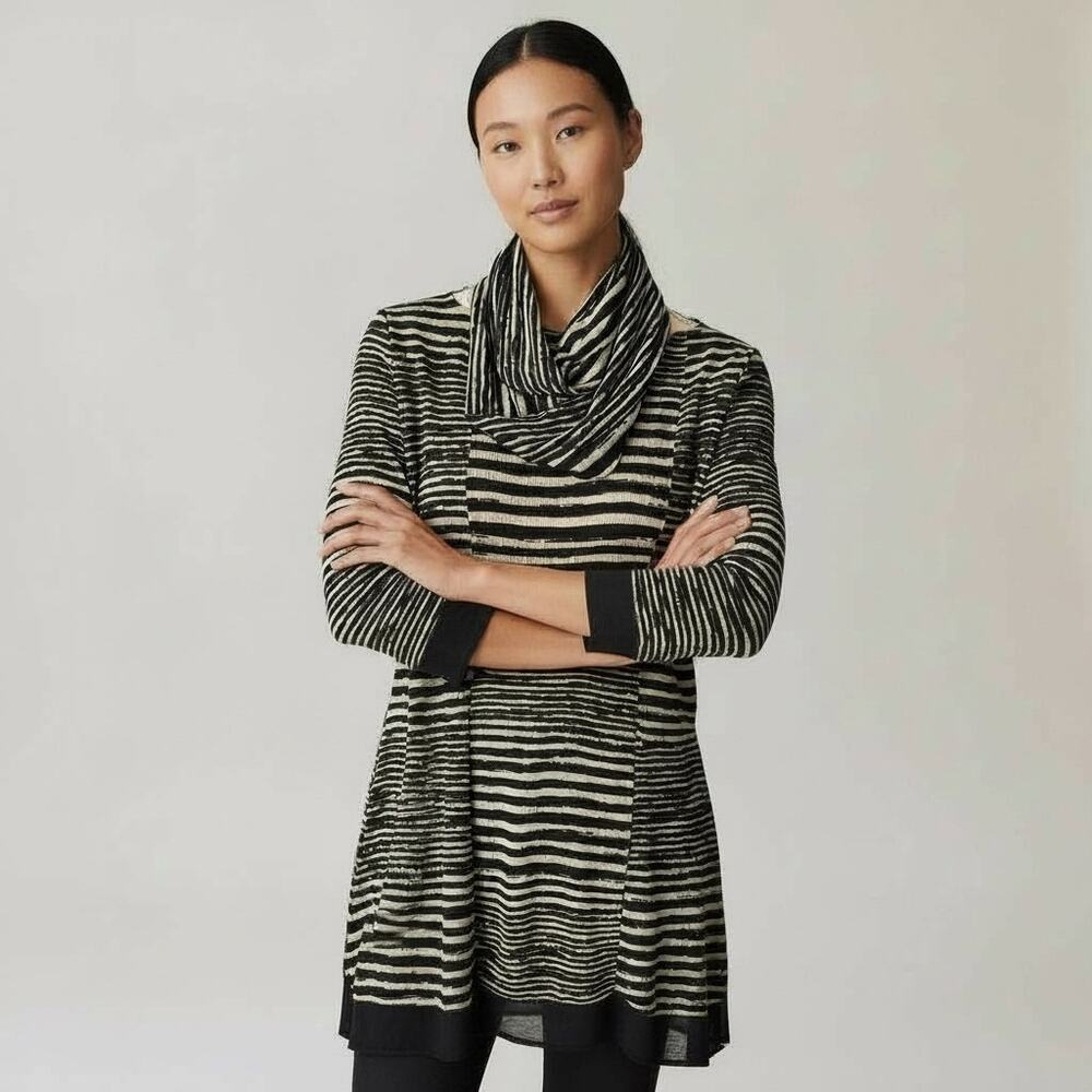 IC by Connie K Tunic Top with Scarf Wrap Size Medium
